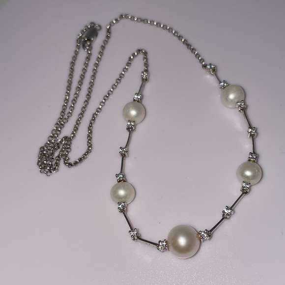 Solid 14K White Gold Pearl Real or Faux Unknown Diamond Necklace - Picture 11 of 11